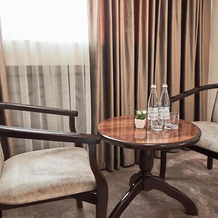 Bal Tabassum Hotel Toshloq Εξωτερικό φωτογραφία